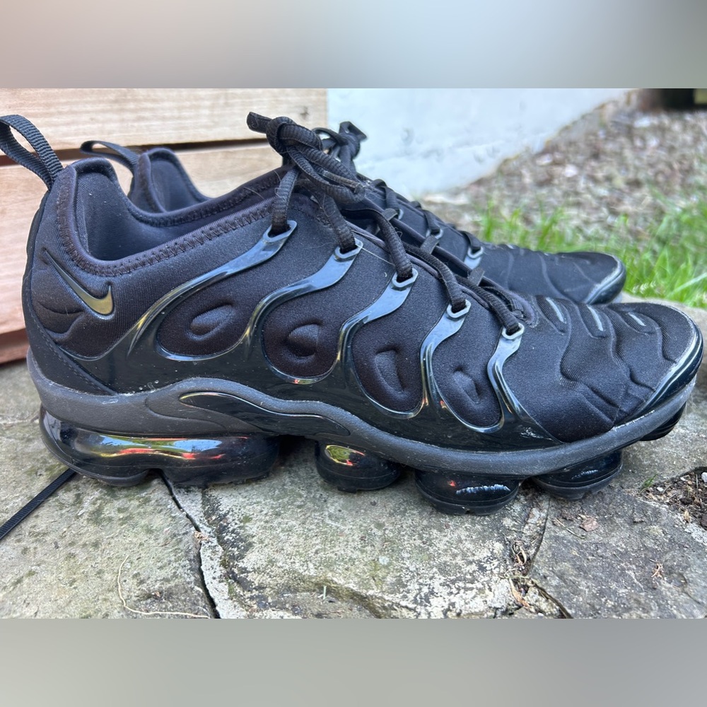 Nike Black Vapor Max